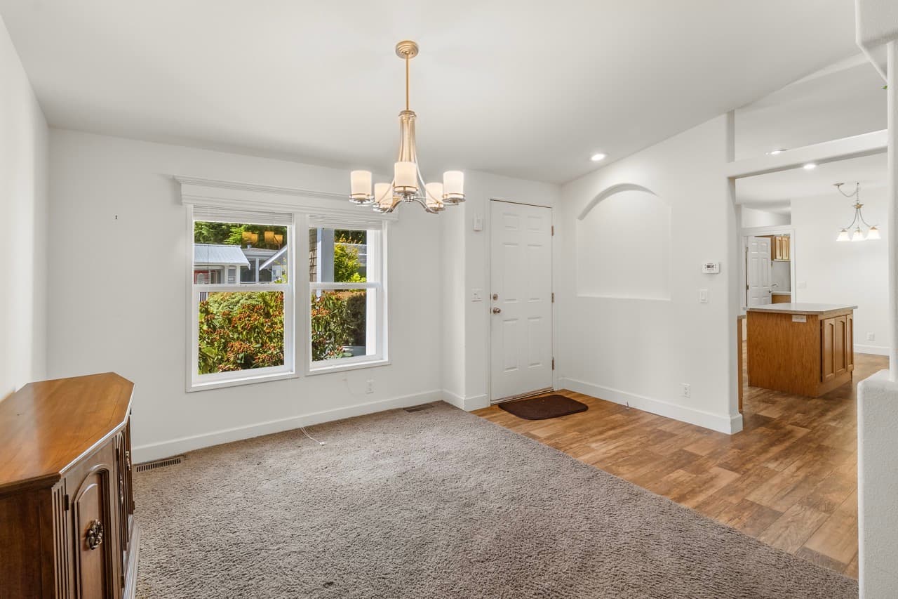 Village Estates Home 251 - Driveway